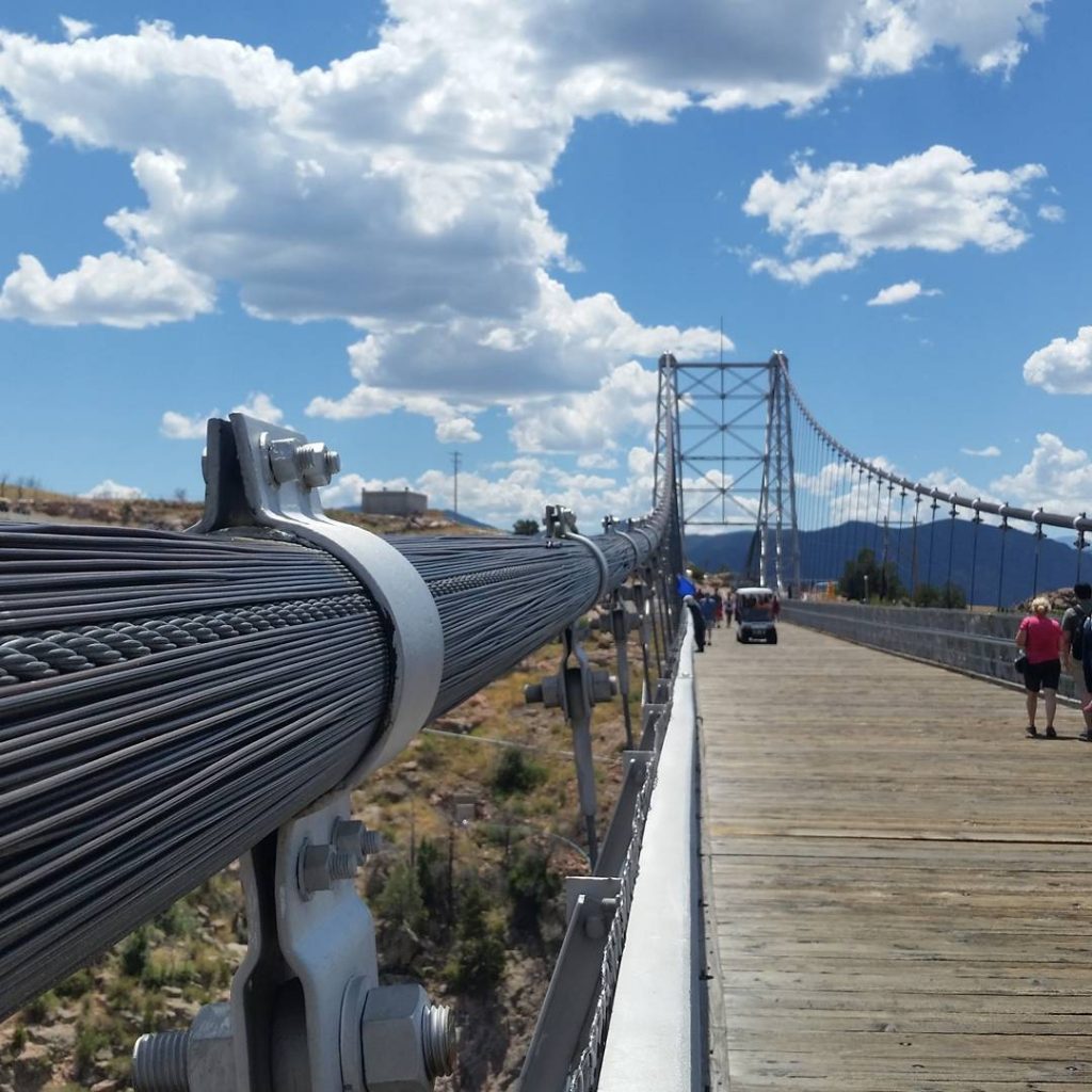 Can we all just stop scrolling for a second and admire how pretty and strong these wires are